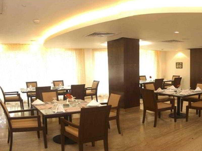 โรงแรม เดอะ เชฟรอน บังกาลอร์ ร้านอาหาร รูปภาพ